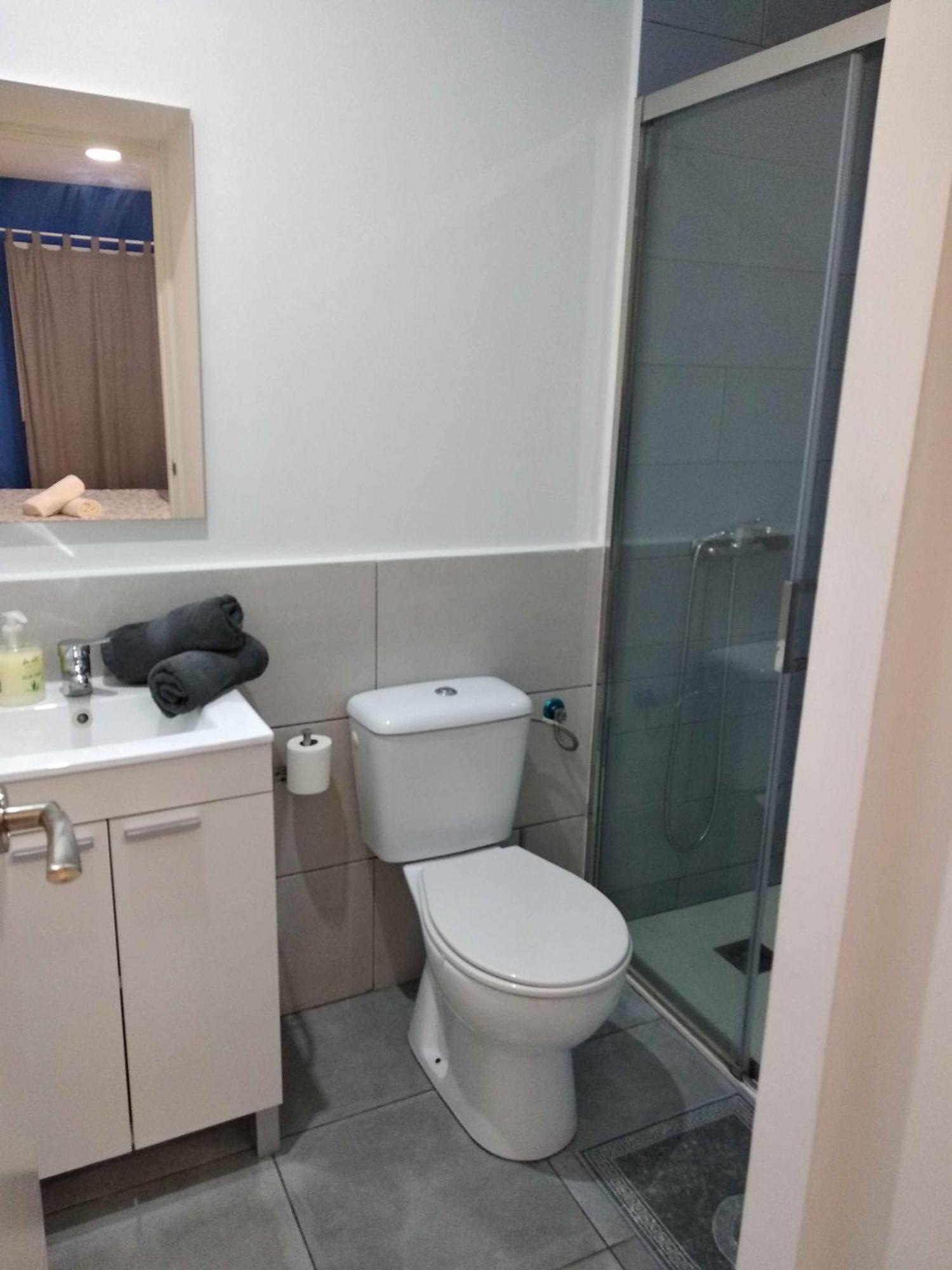 Hostal Urban Basic L'Hospitalet de Llobregat Chambre photo